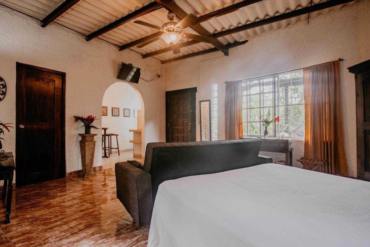 The Golden Frog Inn El Valle de Anton 외부 사진